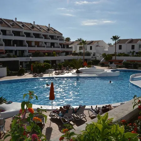 Parque Santiago 1 The First Line