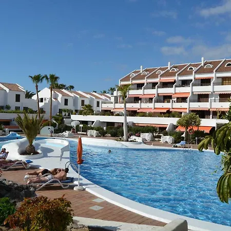 Parque Santiago 1 The First Line بلايا ذي لاس أميريكاس