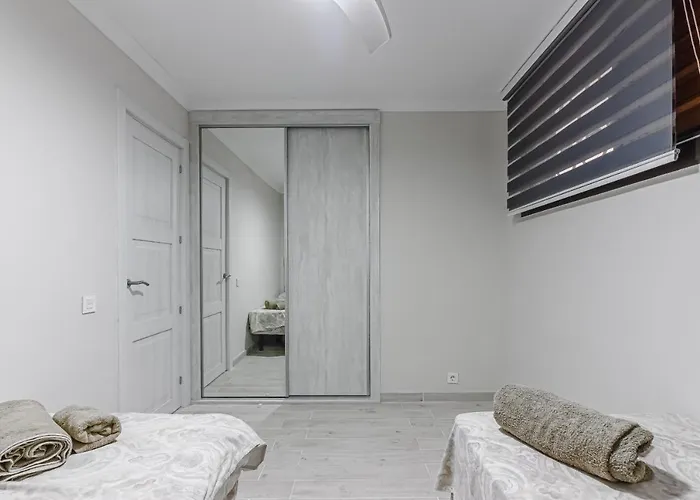 Parque Santiago 1 The First Line * بلايا ذي لاس أميريكاس