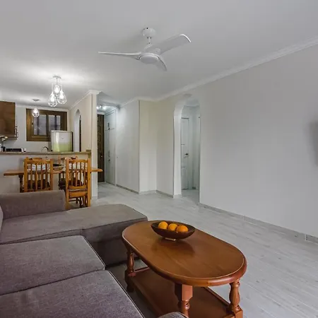 Апартаменти Parque Santiago 1 The First Line